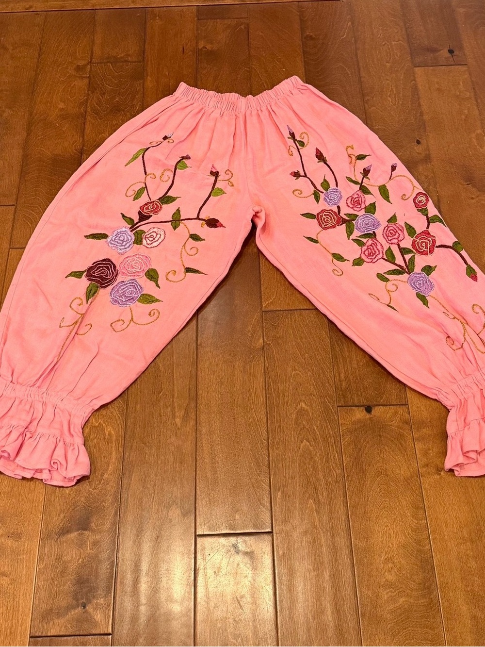 VERY RARE -Early MP Floral Embroidered Vine Bloomers